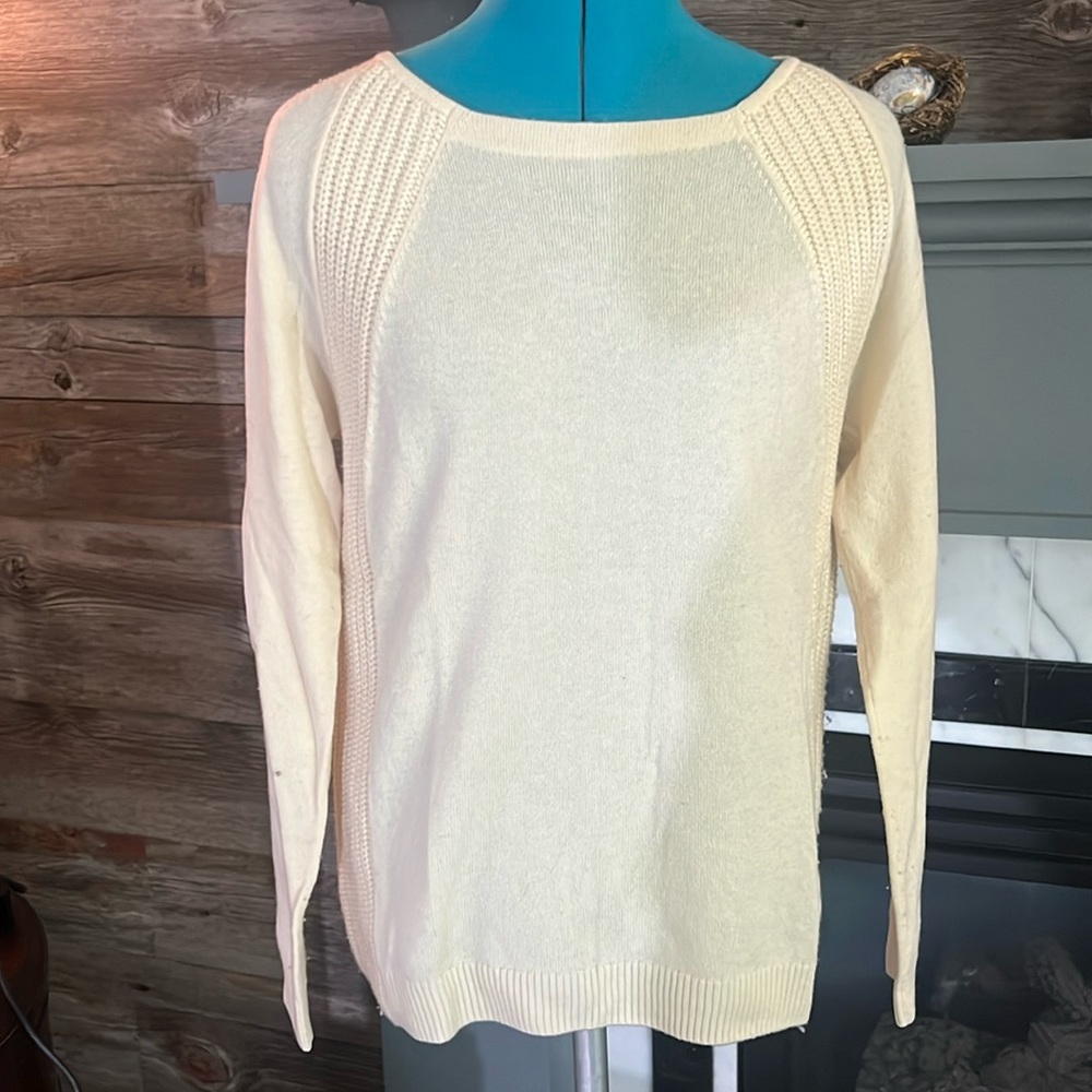 Vineyard Vines cream wool and cashmere sweater